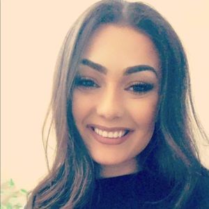 Meet your Posher, Vanessa